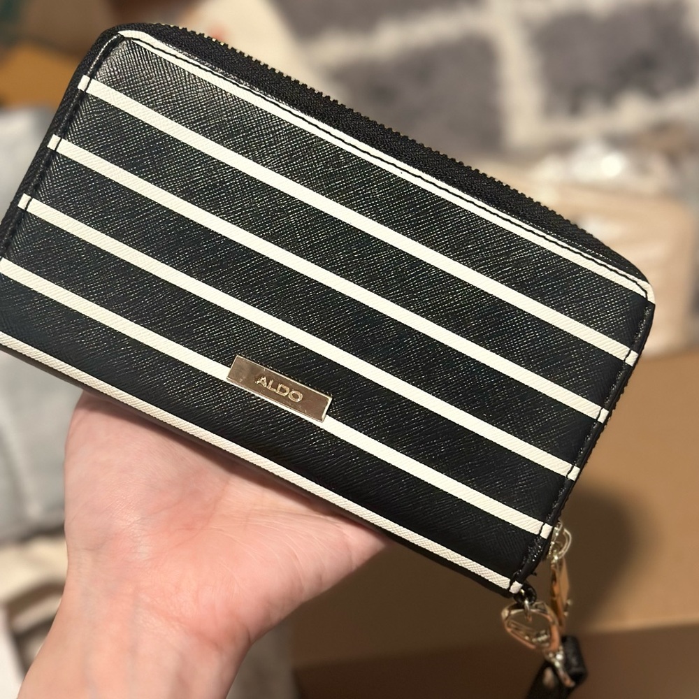 ALDO wallet - Picture 2 of 3